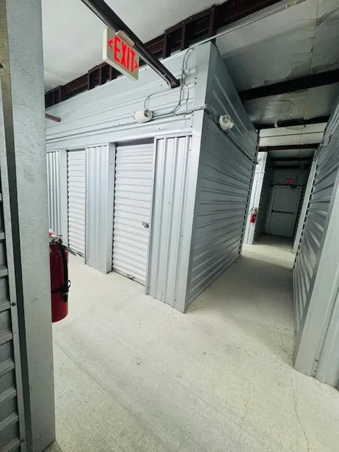 self storage units at box self storage