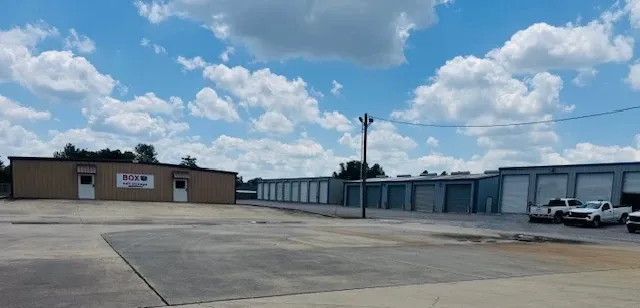box self storage facility images